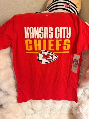 NFL Kansas City Chiefs Red and Yellow Graphic Tee